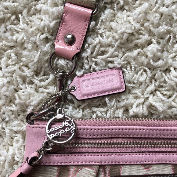 Authentic Coach Crossbody Purse - Picture 4 of 5